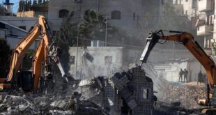 القدس المحتلة: إسرائيل تهدم مبنى سكنيًا يضم 13 شقة ويؤوي نحو 100 فلسطيني